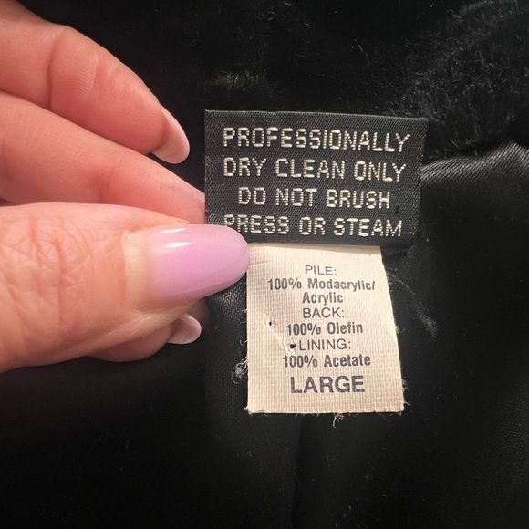 Elegant Black Hooded Women's Coat - Picture 15 of 16